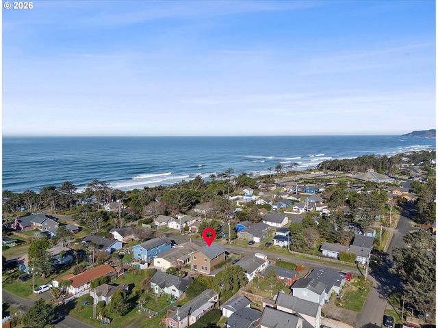 333 Nw 58TH St, Newport, OR 97365