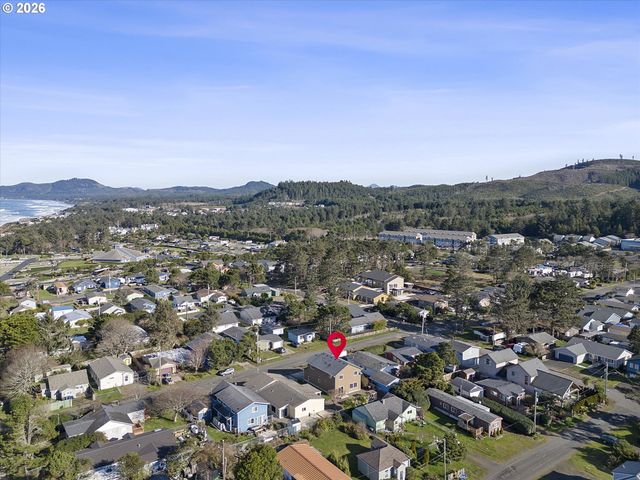 333 Nw 58TH St, Newport, OR 97365