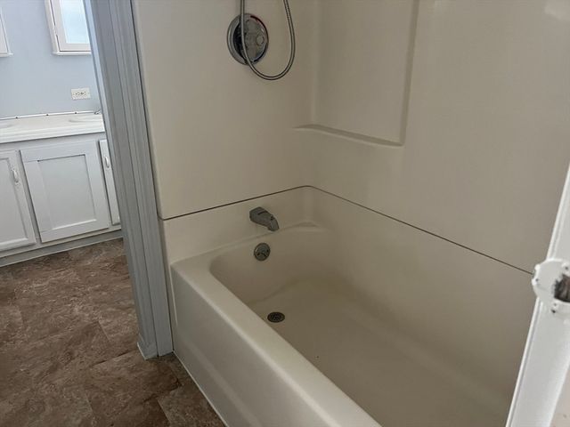 29 Presidents Way, Carver, MA 02330