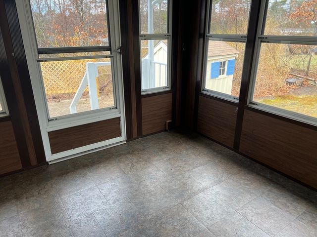 29 Presidents Way, Carver, MA 02330