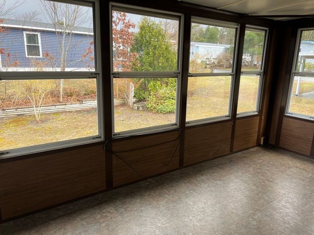 29 Presidents Way, Carver, MA 02330