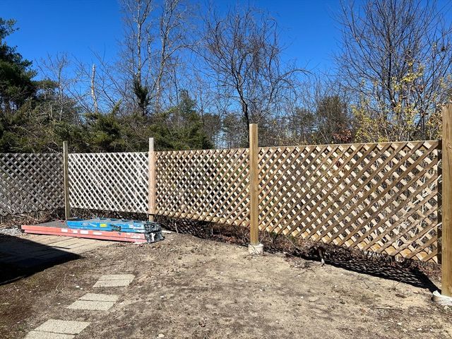 29 Presidents Way, Carver, MA 02330