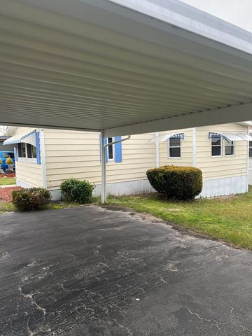 29 Presidents Way, Carver, MA 02330