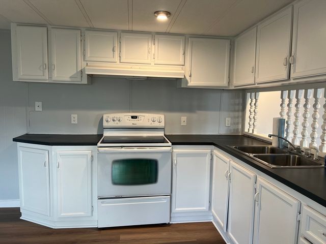 29 Presidents Way, Carver, MA 02330