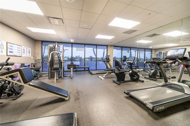 1621 Collins Ave 802, Miami Beach, FL 33139