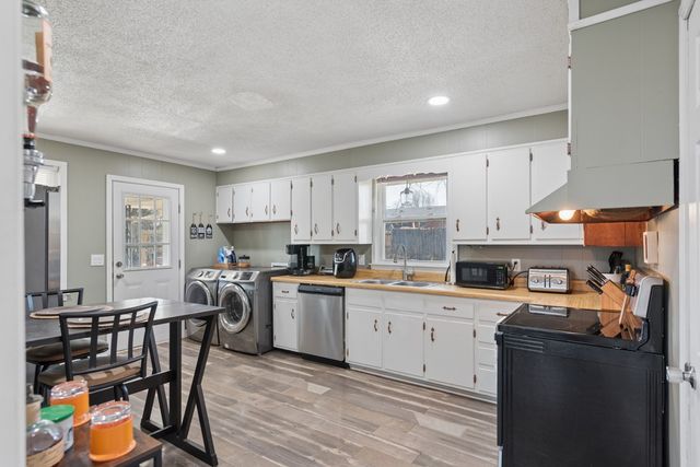 139 Laurel Ct, Hendersonville, TN 37075