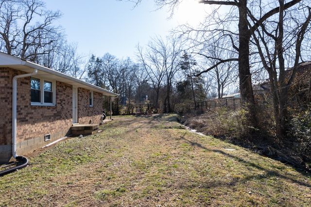 139 Laurel Ct, Hendersonville, TN 37075