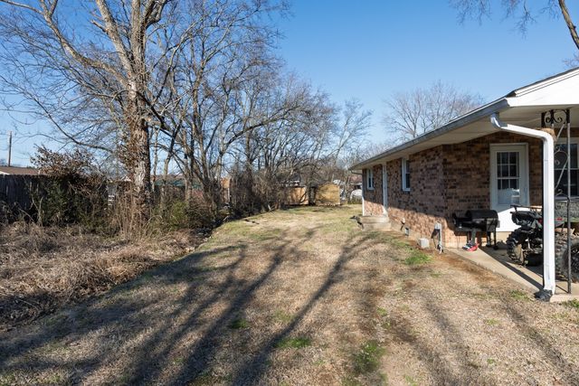 139 Laurel Ct, Hendersonville, TN 37075