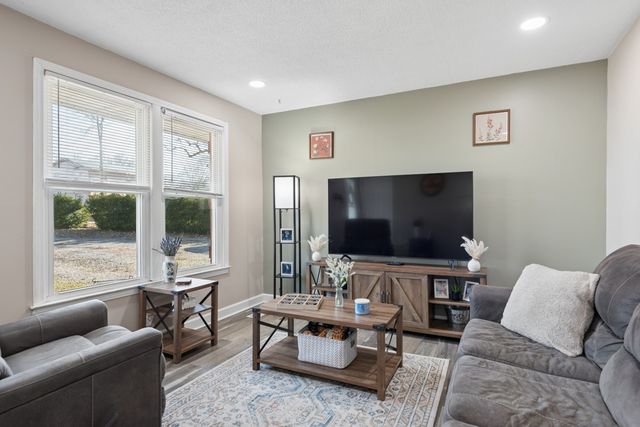 139 Laurel Ct, Hendersonville, TN 37075