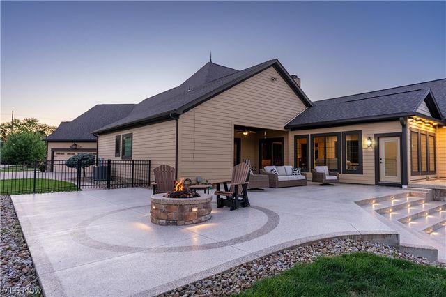 7912 Greenwich Boulevard NW, Massillon, OH 44646