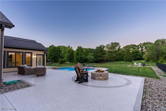 7912 Greenwich Boulevard NW, Massillon, OH 44646