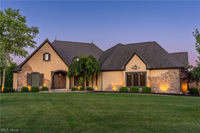 7912 Greenwich Boulevard NW, Massillon, OH 44646