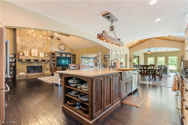 7912 Greenwich Boulevard NW, Massillon, OH 44646