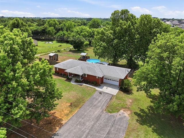 759 S Harrah Road, Harrah, OK 73045