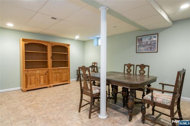 28 Old Fourth Drive, Jefferson Township, NJ 07438