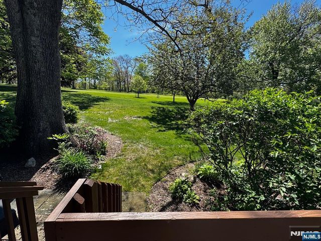 28 Old Fourth Drive, Jefferson Township, NJ 07438