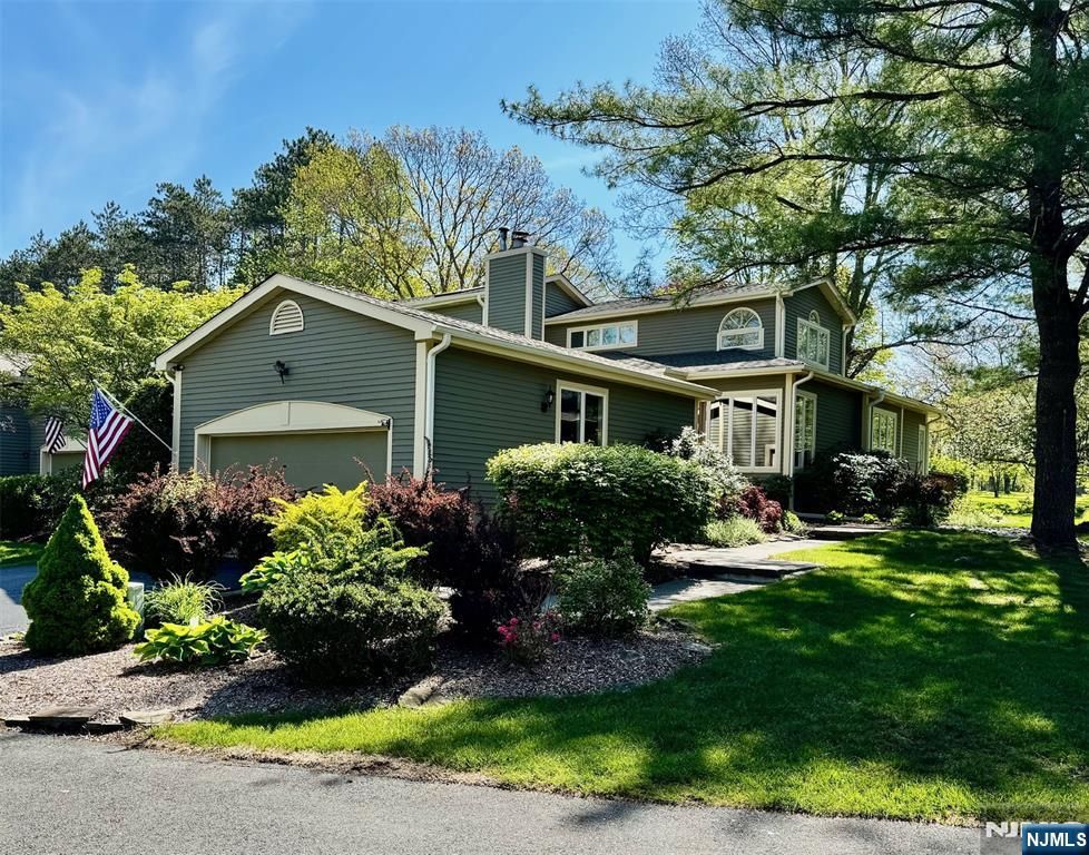 28 Old Fourth Drive, Jefferson Township, NJ 07438
