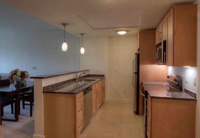87 New 206, Cambridge, MA 02138
