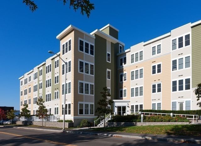 87 New 206, Cambridge, MA 02138