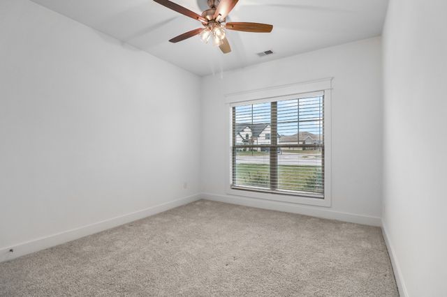 740 Jersey Dr, Clarksville, TN 37043