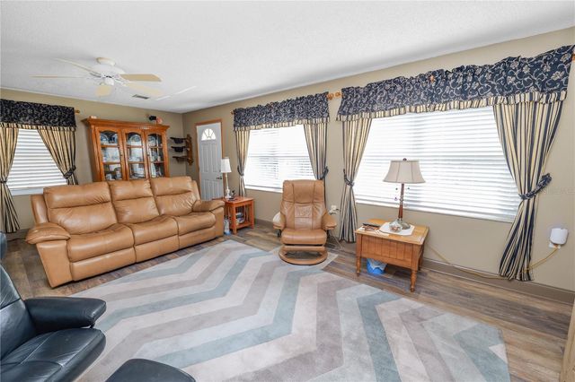 927 JERE CIRCLE, Lakeland, FL 33801