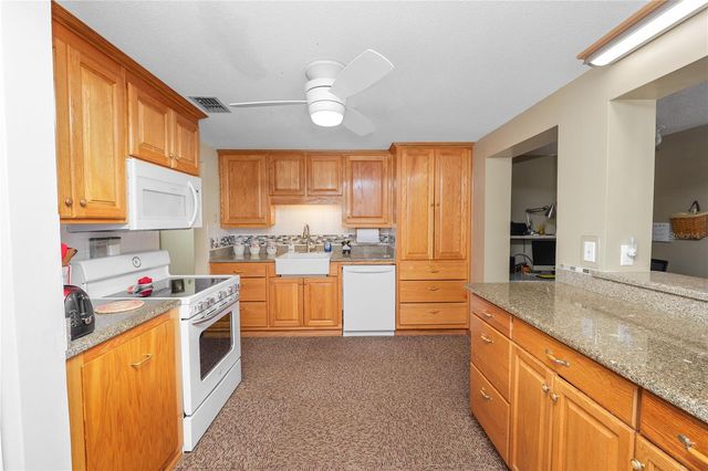 927 JERE CIRCLE, Lakeland, FL 33801