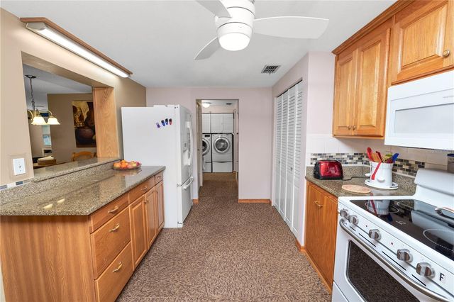 927 JERE CIRCLE, Lakeland, FL 33801