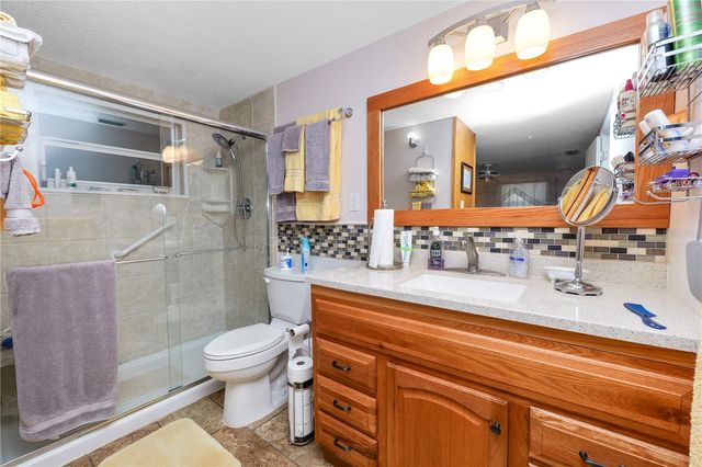 927 JERE CIRCLE, Lakeland, FL 33801