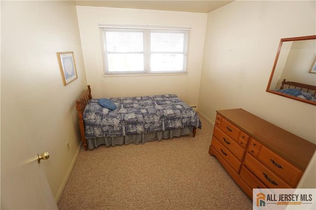 32 Predmore Avenue, Colonia, NJ 07067