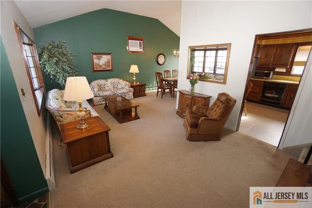 32 Predmore Avenue, Colonia, NJ 07067