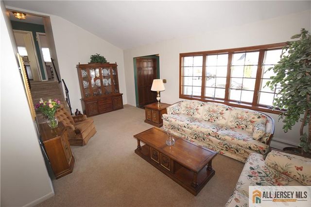 32 Predmore Avenue, Colonia, NJ 07067