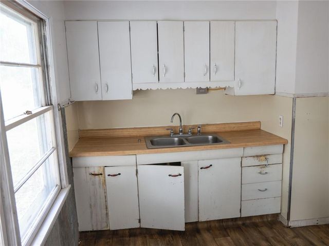 706 N Broadway Street, Princeton, MO 64673