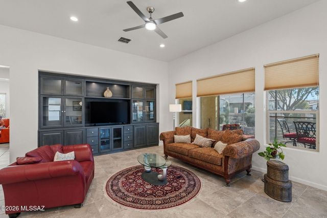 2324 E Dream Catcher Drive, Green Valley, AZ 85614