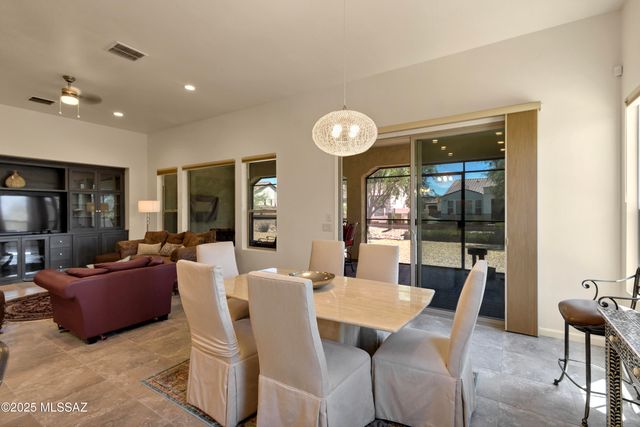 2324 E Dream Catcher Drive, Green Valley, AZ 85614
