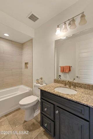 2324 E Dream Catcher Drive, Green Valley, AZ 85614