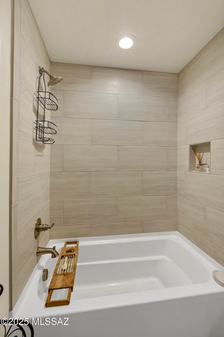 2324 E Dream Catcher Drive, Green Valley, AZ 85614