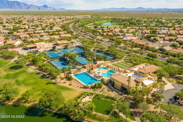 2324 E Dream Catcher Drive, Green Valley, AZ 85614