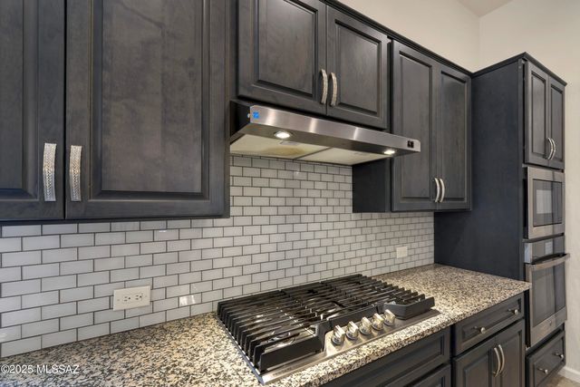 2324 E Dream Catcher Drive, Green Valley, AZ 85614