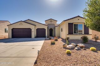 2324 E Dream Catcher Drive, Green Valley, AZ 85614