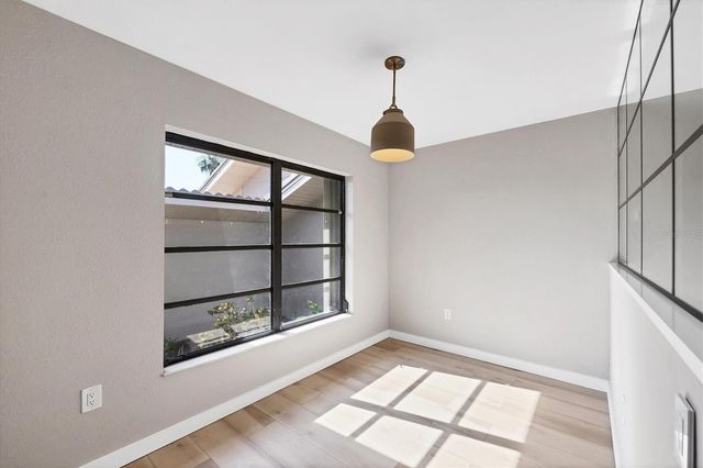 404 FIRETHORN AVENUE, Englewood, FL 34223