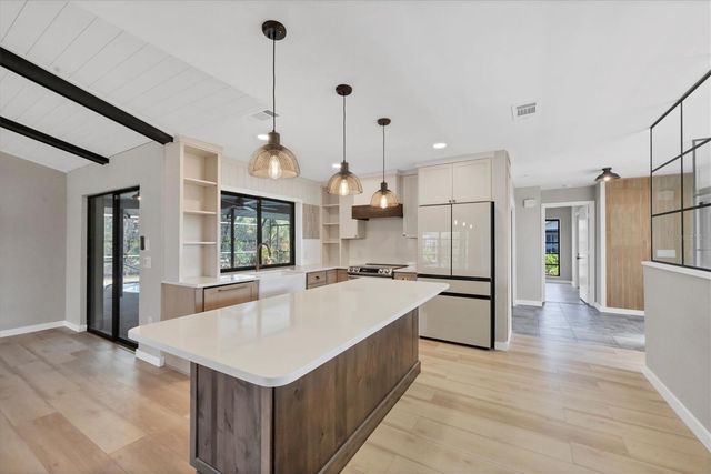 404 FIRETHORN AVENUE, Englewood, FL 34223