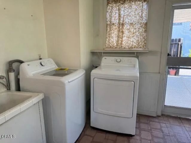 2513 Foothill Boulevard, La Crescenta, CA 91214