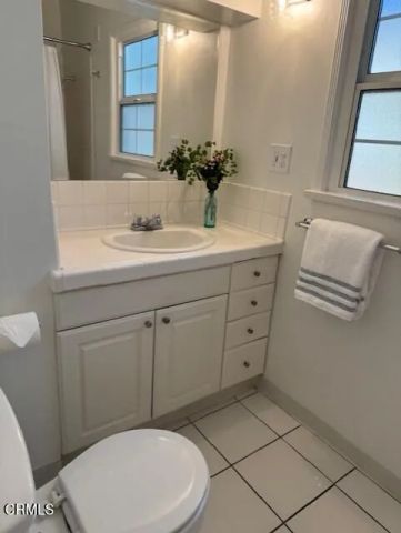 2513 Foothill Boulevard, La Crescenta, CA 91214