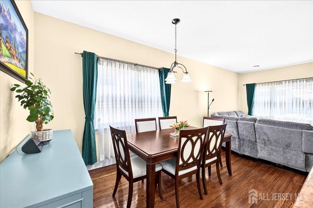 73 Ethel Street, Menlo Park Terrace, NJ 08840