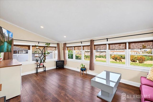 73 Ethel Street, Menlo Park Terrace, NJ 08840
