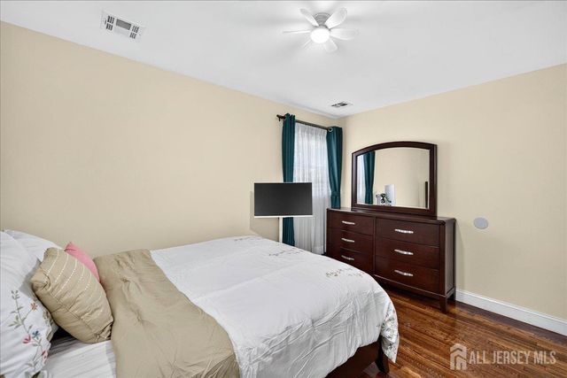 73 Ethel Street, Menlo Park Terrace, NJ 08840