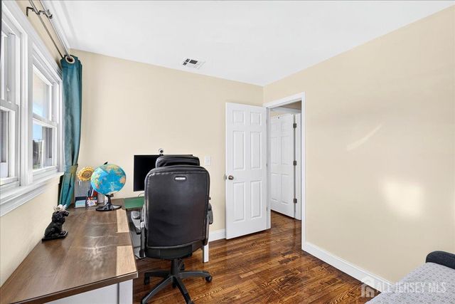 73 Ethel Street, Menlo Park Terrace, NJ 08840