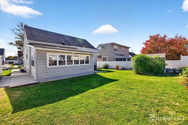 73 Ethel Street, Menlo Park Terrace, NJ 08840