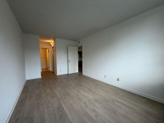 2401 Riverside Drive 217-b, Coral Springs, FL 33065