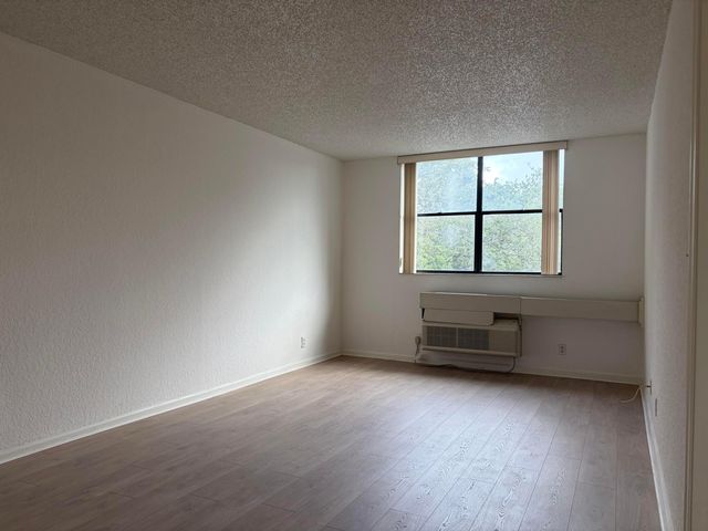 2401 Riverside Drive 217-b, Coral Springs, FL 33065
